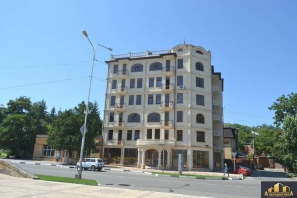 
  Продается 3-комн. квартира, 170 м², Победы пр-кт
. Фото 1.