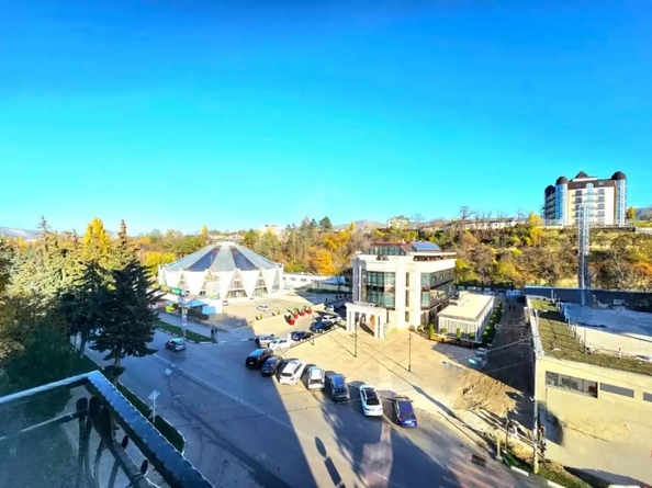 
  Продается 3-комн. квартира 165 м². Фото 2.