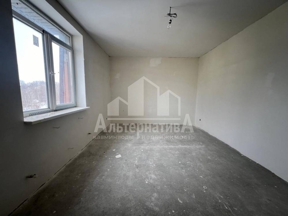 
  Продается 2-комн. квартира, 71.8 м², Декабристов ул
. Фото 3.