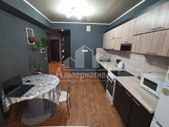 
   Продам 2-комнатную, 38 м², Ленинградская ул

. Фото 2.