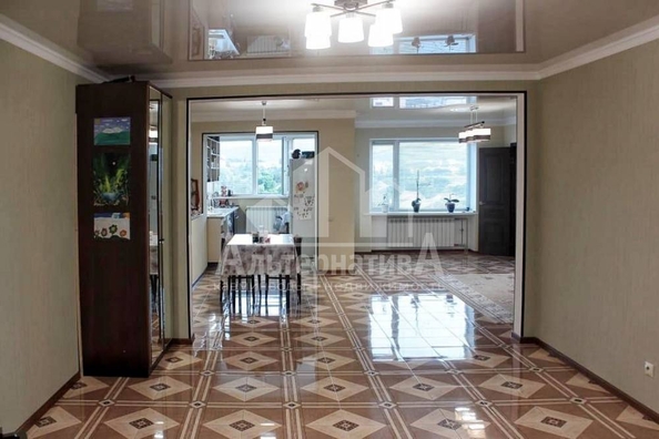 
  Продается 4-комн. квартира 172 м². Фото 2.