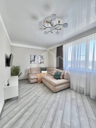 
  Продается 1-комн. квартира 42 м². Фото 1.