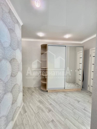 
  Продается 1-комн. квартира, 42 м², Кленовая роща ул
. Фото 12.