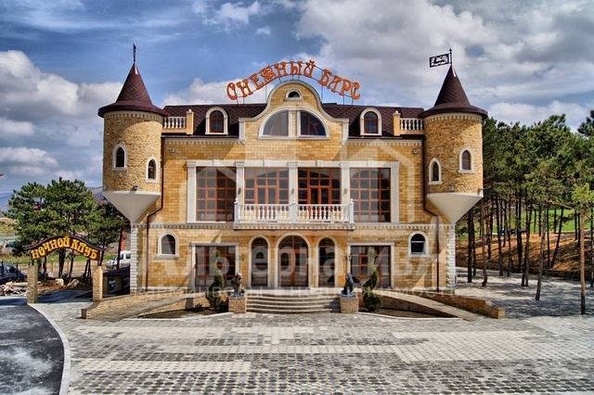 
  Продается универсальное помещение 3400 м². Фото 1.