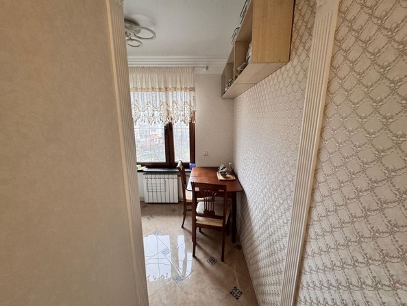 
  Продается 1-комн. квартира, 32 м², Украинская ул, д. 1
. Фото 3.