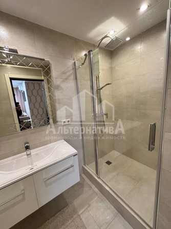 
  Продается 3-комн. квартира, 86.4 м², Кирова ул
. Фото 33.