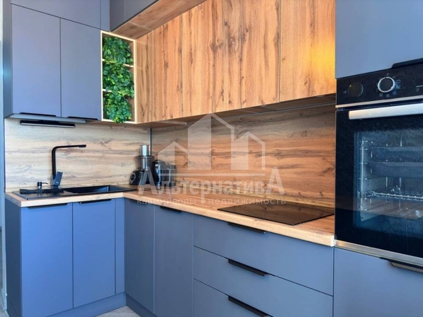
  Продается 3-комн. квартира, 75 м², Умара Алиева ул
. Фото 5.