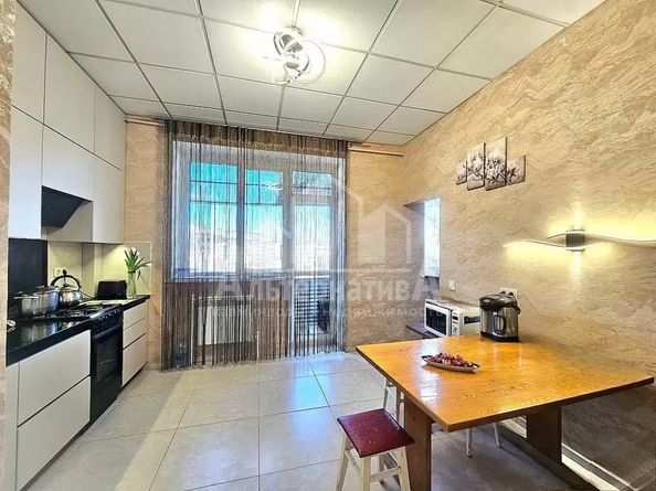 
  Продается 3-комн. квартира 70 м². Фото 1.
