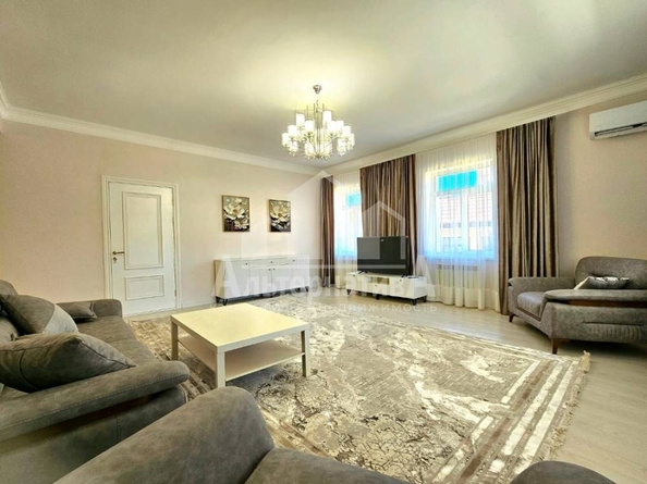 
  Продается 3-комн. квартира, 145.7 м², Герцена ул
. Фото 2.