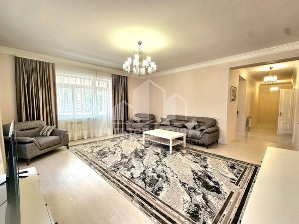 
  Продается 3-комн. квартира, 145.7 м², Герцена ул
. Фото 3.