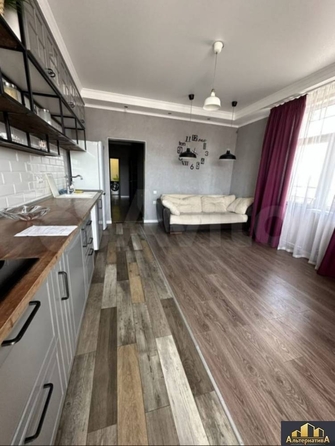 
  Продается 2-комн. квартира 77 м². Фото 1.