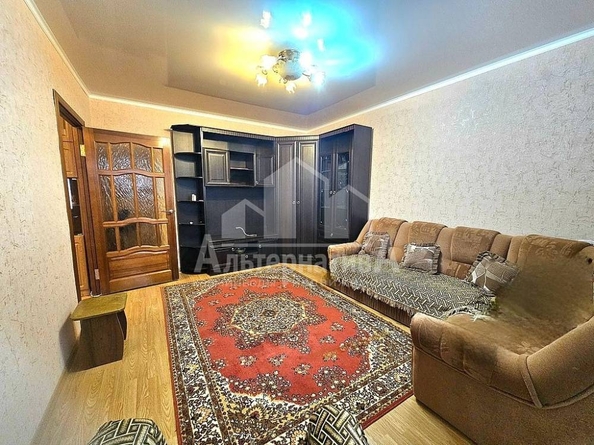 
   Продам 2-комнатную, 49 м², Победы пр-кт

. Фото 5.
