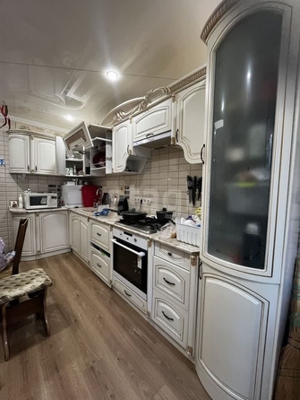 
   Продам 2-комнатную, 69.2 м², Чехова ул, 49

. Фото 5.