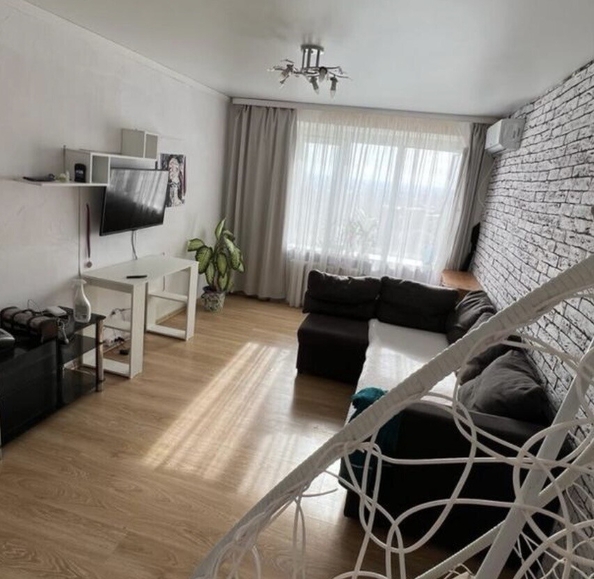 
  Продается 3-комн. квартира 62 м². Фото 1.