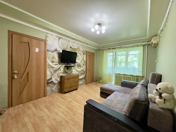 
  Продается 4-комн. квартира 62 м². Фото 1.