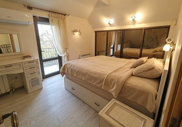 
  Продается дом 200 м². Фото 1.