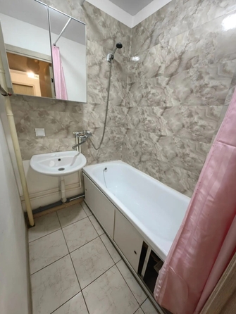 
  Продается 2-комн. квартира 52 м², в ЖК Суворовский, литера 16. Фото 23.
