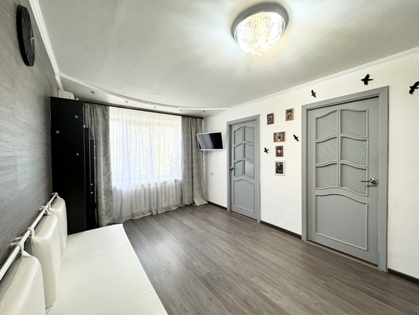 
  Продается 4-комн. квартира 60.3 м². Фото 1.