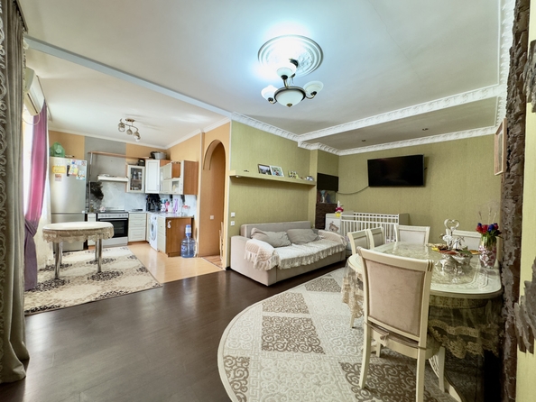 
  Продается 2-комн. квартира 64 м². Фото 1.