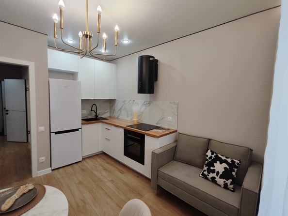 
  Продается 2-комн. квартира 42 м², в ЖК Западные Аллеи, литера 6.3. Фото 3.