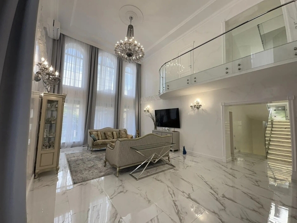 
  Продается дом 600 м². Фото 1.