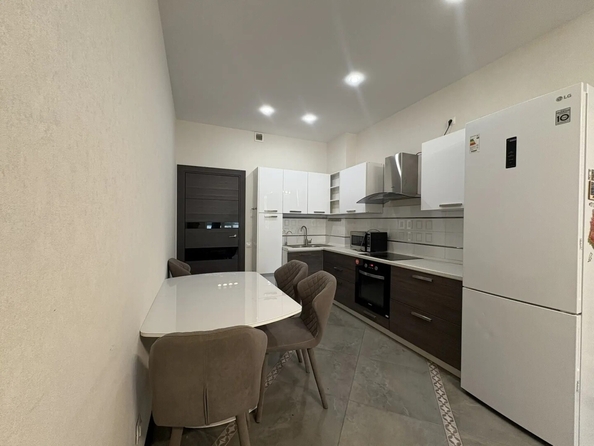 
  Продается 1-комн. квартира 60 м². Фото 1.