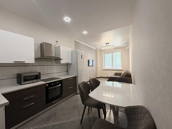
  Продается 1-комн. квартира 60 м². Фото 2.
