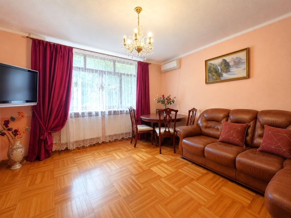 
  Продается 4-комн. квартира 112 м². Фото 1.