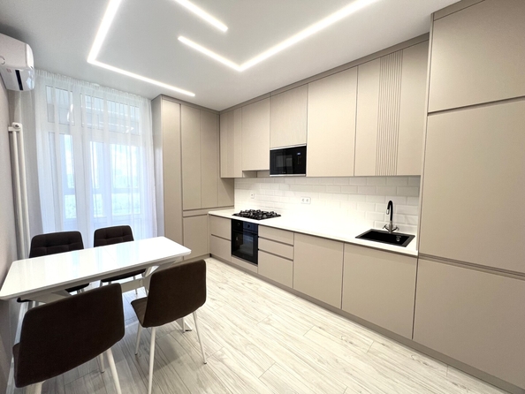 
  Продается 2-комн. квартира 56 м². Фото 1.