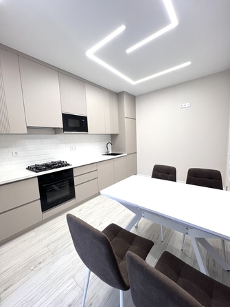 
  Продается 2-комн. квартира 56 м². Фото 2.