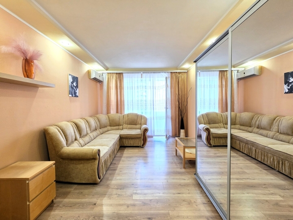 
  Продается 1-комн. квартира 42 м². Фото 1.