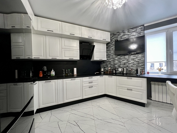 
  Продается 2-комн. квартира 76.7 м². Фото 1.