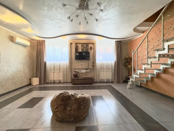 
  Продается 3-комн. квартира 102 м². Фото 1.