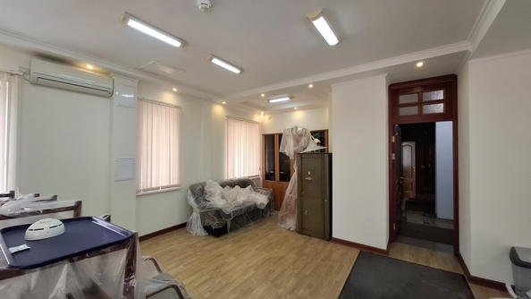 
  Продается 4-комн. квартира 117 м². Фото 1.