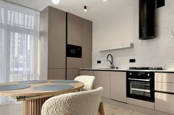 
  Продается 2-комн. квартира 64 м². Фото 1.