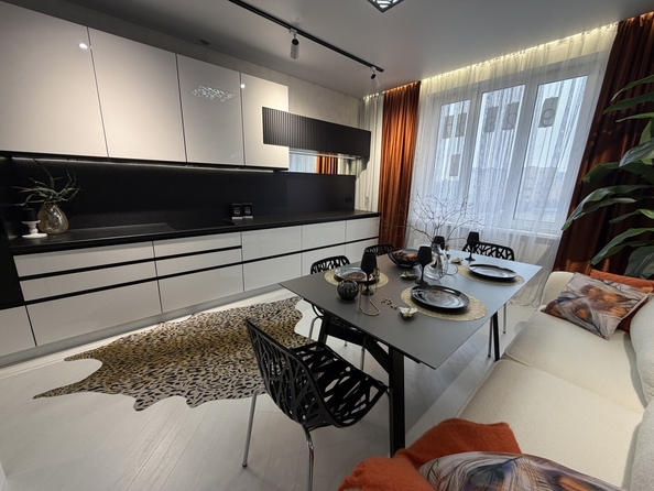 
  Продается 3-комн. квартира 77 м². Фото 1.