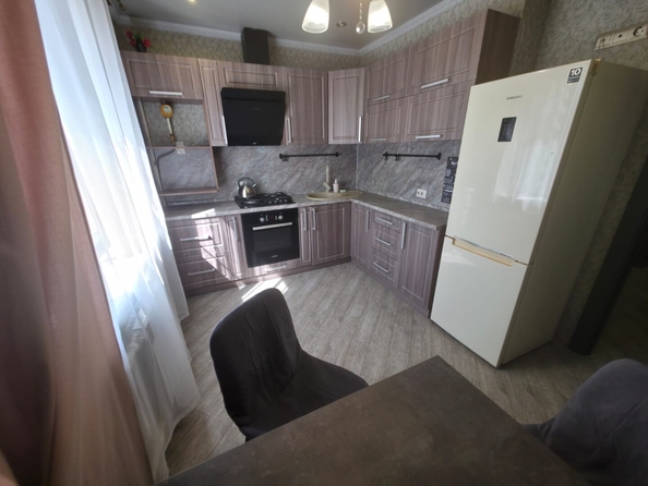 
  Сдается 1-комн. квартира 38 м². Фото 1.