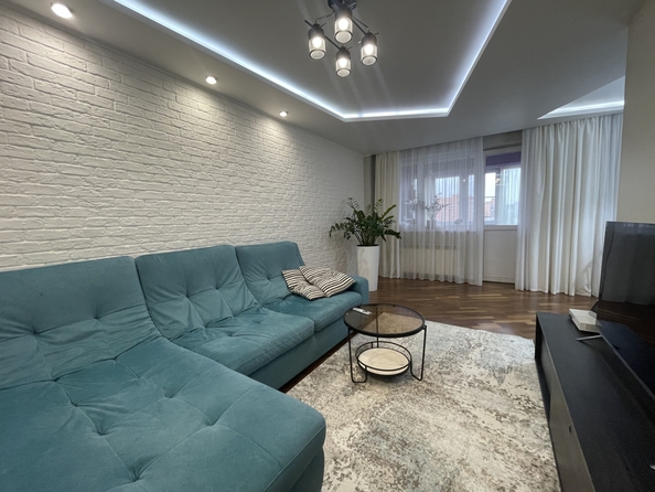 
  Продается 3-комн. квартира 117 м². Фото 1.