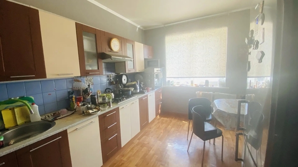 
  Продается 4-комн. квартира 83.6 м². Фото 1.