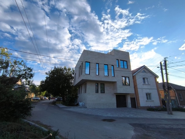 
  Продается дом 200 м². Фото 1.