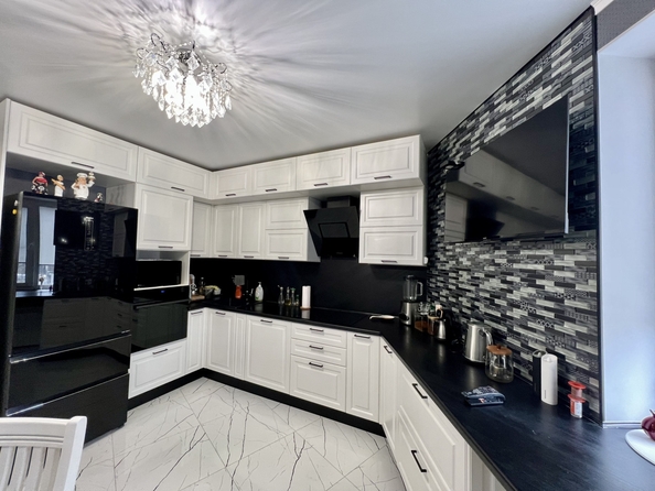 
  Продается 2-комн. квартира 76.7 м². Фото 2.