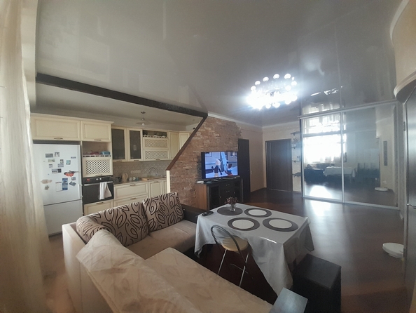 
  Продается 2-комн. квартира 70.2 м². Фото 1.