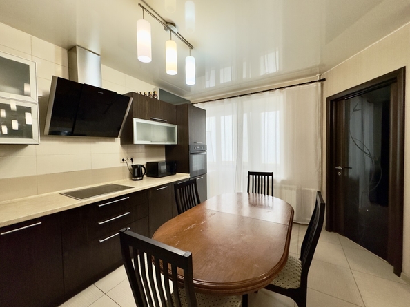 
  Продается 3-комн. квартира 77.1 м². Фото 1.