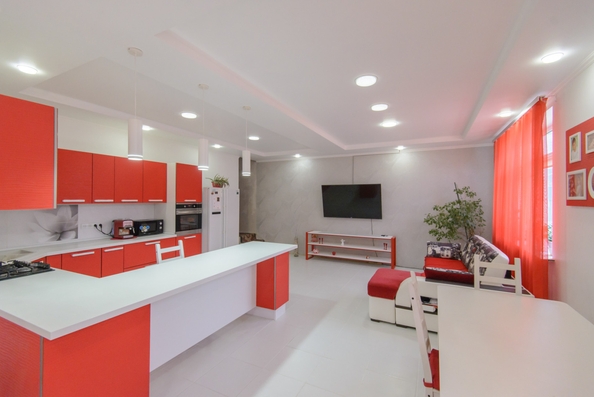 
  Продается дом 200 м². Фото 1.