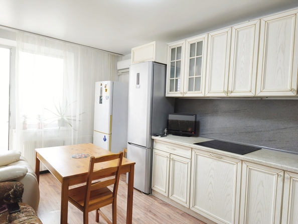
  Продается 2-комн. квартира 61.4 м², в ЖК Суворовский, литера 09. Фото 1.