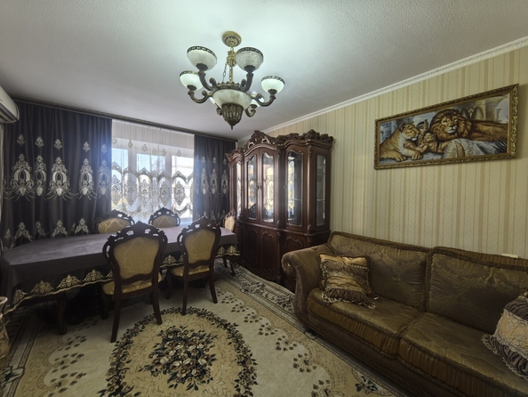 
  Продается 3-комн. квартира 77 м². Фото 1.