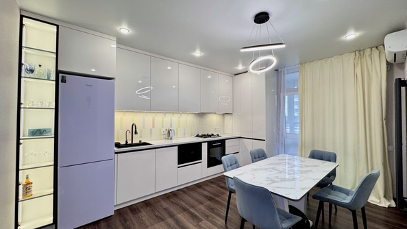
  Продается 3-комн. квартира 86 м². Фото 1.