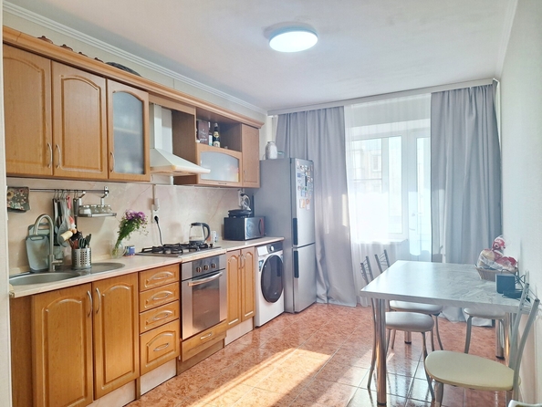 
  Продается 2-комн. квартира 64 м². Фото 1.