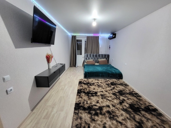 
  Продается 2-комн. квартира 55 м², в ЖК Суворовский, литера 6. Фото 7.