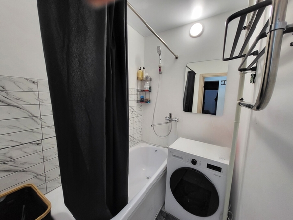 
  Продается 2-комн. квартира 55 м², в ЖК Суворовский, литера 6. Фото 9.